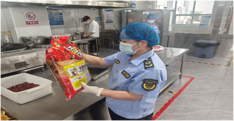 全力護航考生飲食安全 商都縣市場監督管理局開展高考前學校周邊食品安全專項檢查與技術賦能